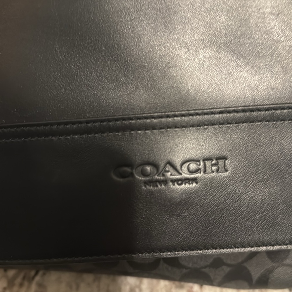 Coach - Picture 2 of 5